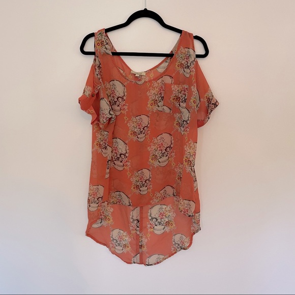 Skull and flower top - Picture 1 of 5